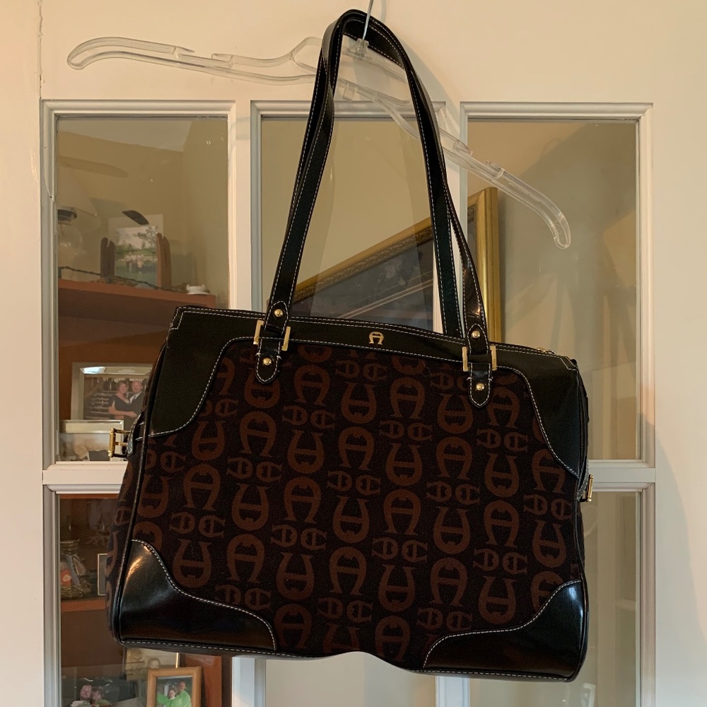 Etienne Aigner purse